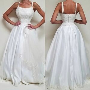 Amy lee hilton bridal white ivory lace beaded princess wedding dress wreath veil